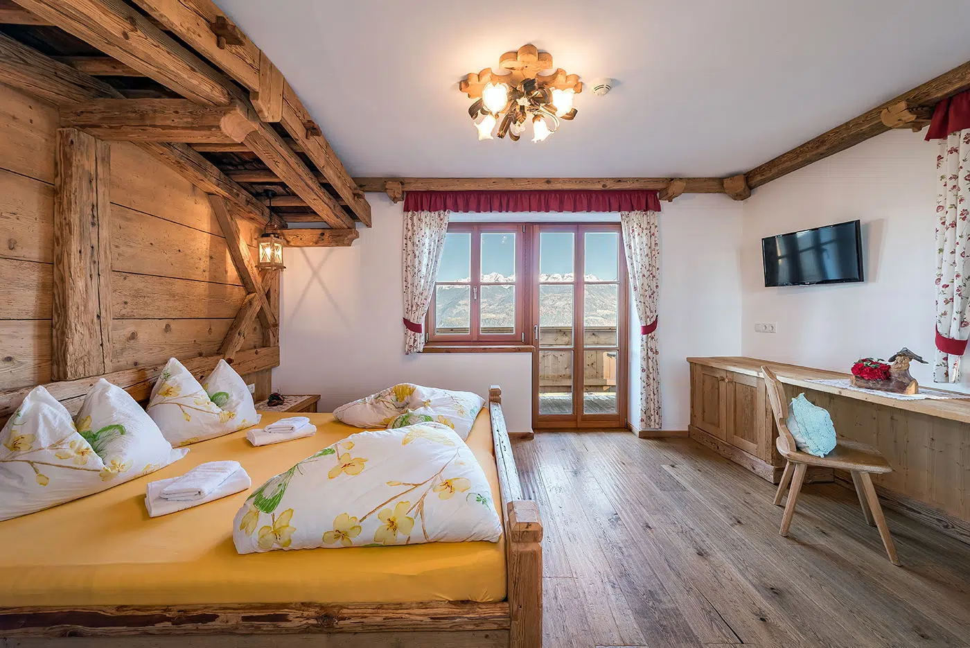 Kuschelzimmer im Almdorf Haidenberg am Kronplatz